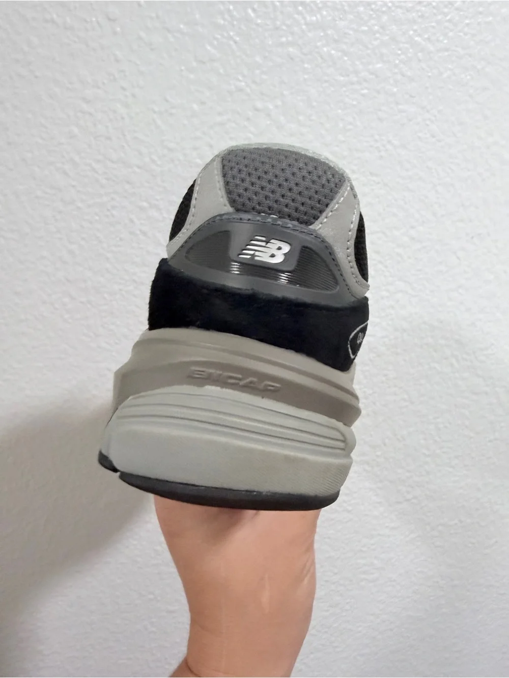 New Balance 990v6 Men's Sneaker in Black and Gray